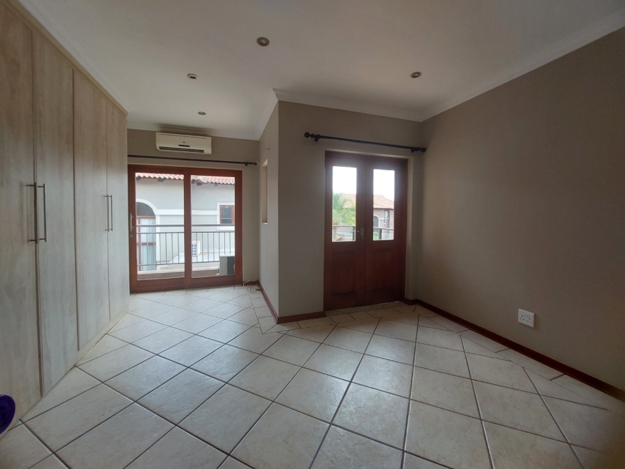 3 Bedroom Property for Sale in Xanadu North West